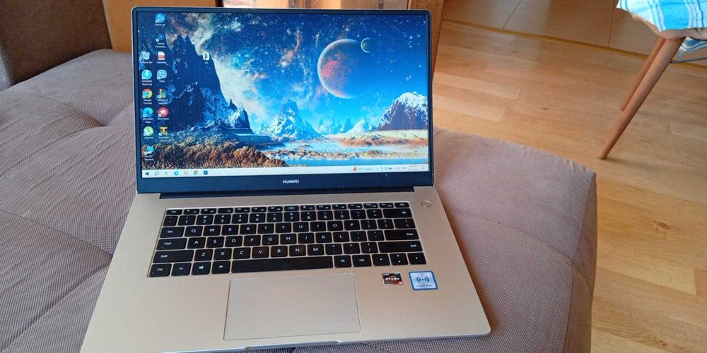 HUAWEI MateBook D14