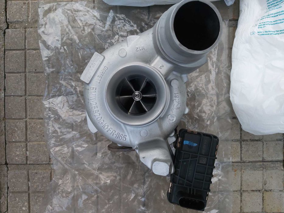 Хибридна Турбина 2565 за bmw f10 530d N57D30A