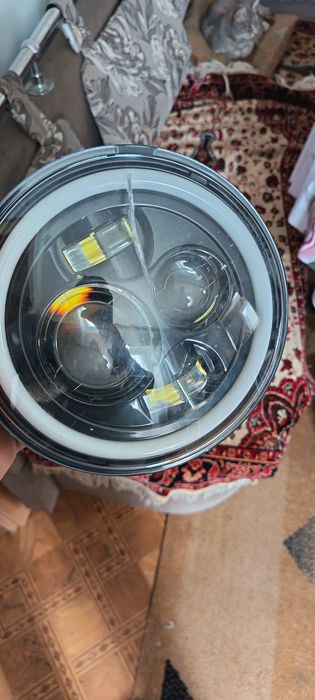 Продам фары в хорошем состояние
