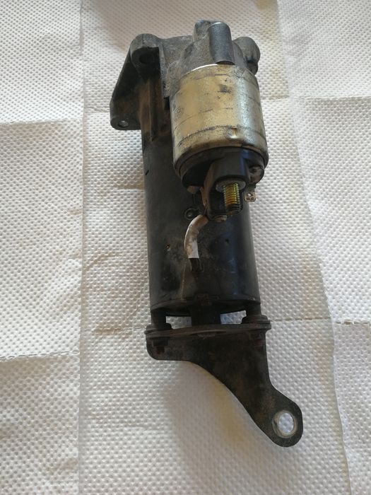 Стартер на volvo v70 и s70- 98г.