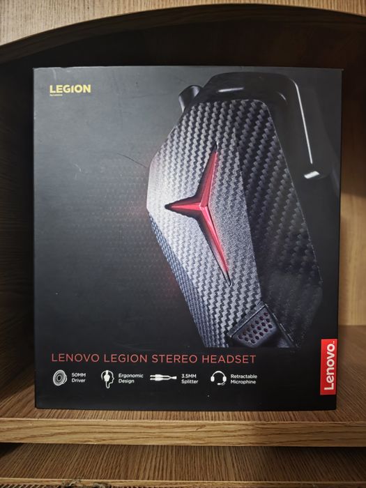 Vând periferice de gaming