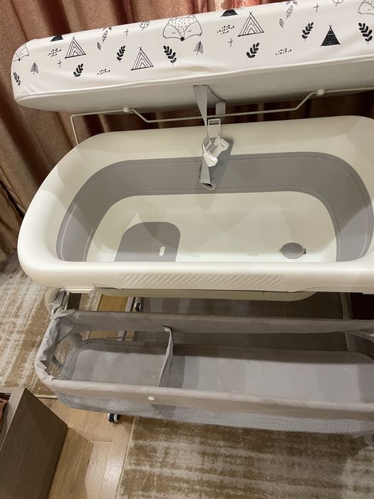 Ванночка + пеленалтный столик