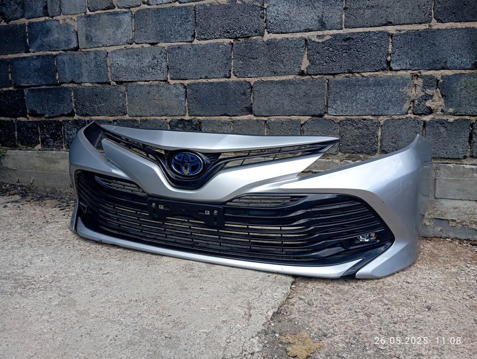 Бампер Toyota Camry 70