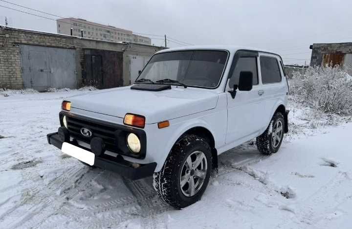 Лада нива 2003 г