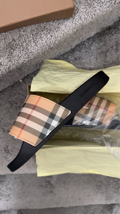 pauci burberry 40