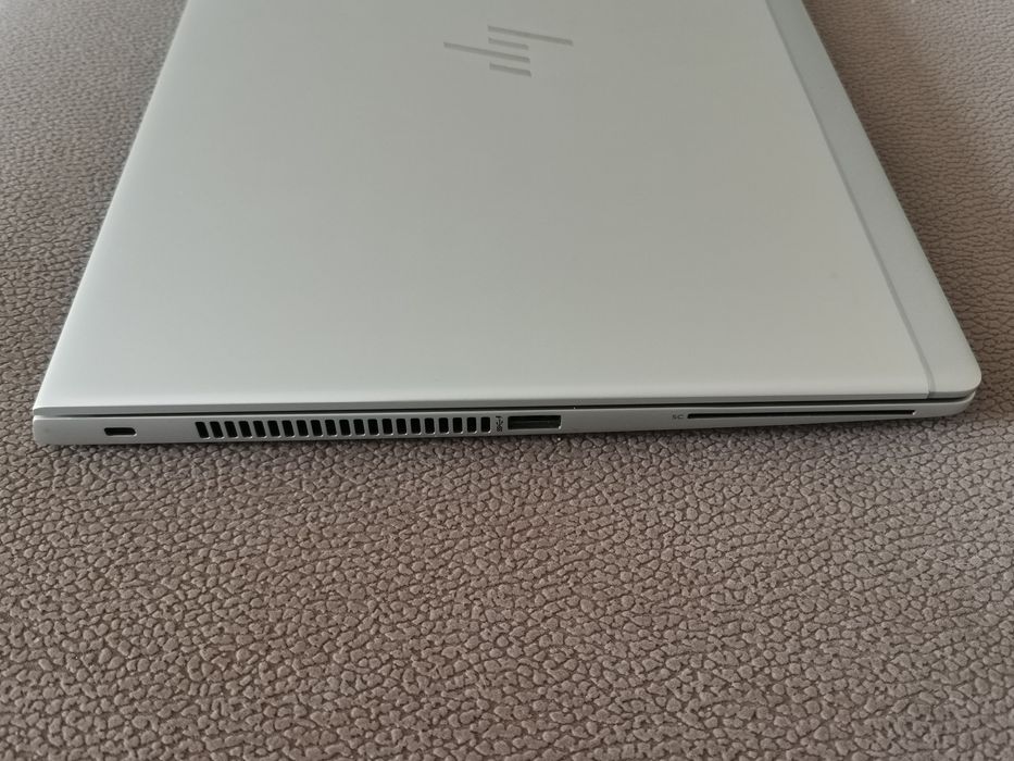 Лаптоп HP Elitebook 830 G6