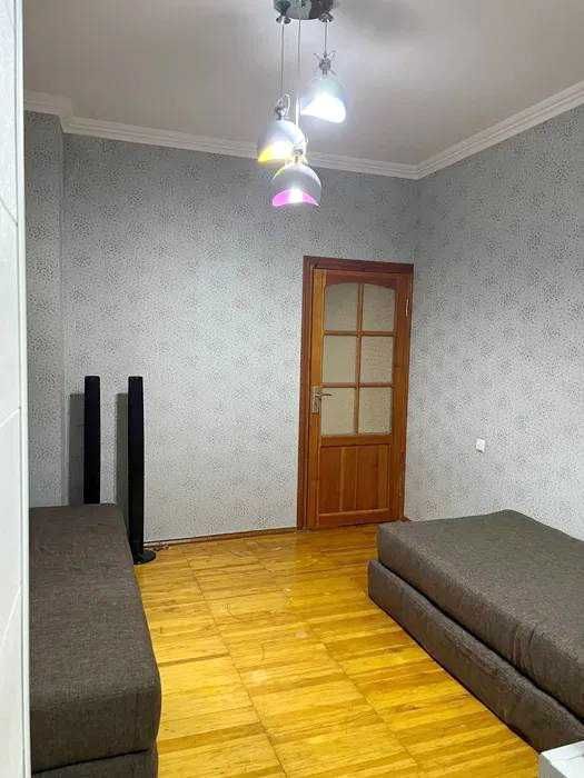 СРОЧНО Продается 3 комнатная 80 м2 КАРАСУ 6 с двумя балконами 3/6/9