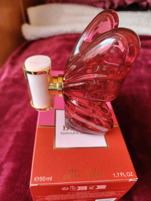 La bomba Carolina Herrera