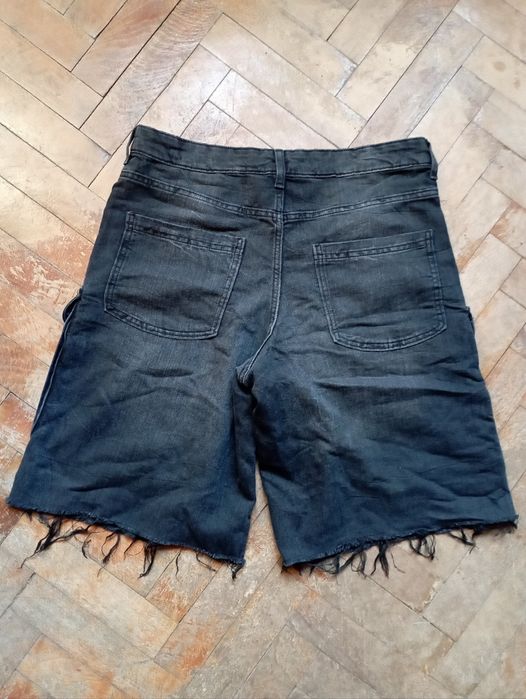 Дрешки,които просто си търсят нов притежател