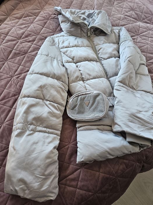 Палто, парка, яке Guess