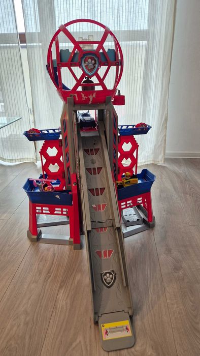 Turn Paw Patrol – Ultimate City Tower  + BONUS figurine