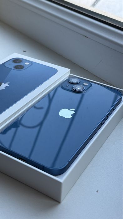 Iphone 13, blue