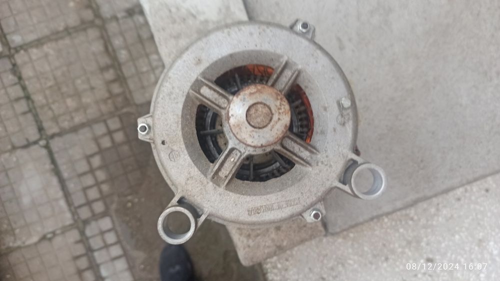 Електромотор за пералня indesit