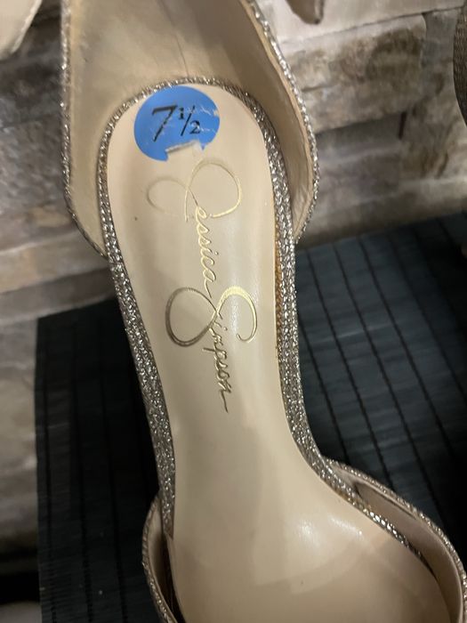 Продаю элегантные туфли из США