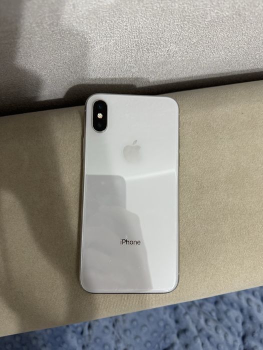 Продаю Iphone X (10)