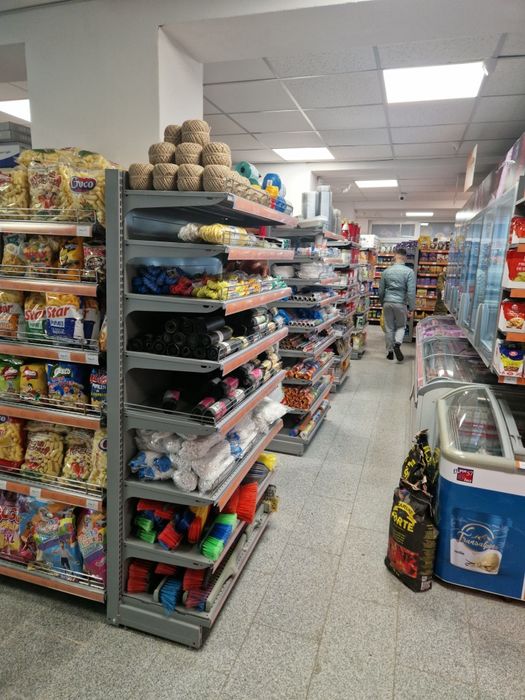 Rafturi magazin ieftine montaj gratuit