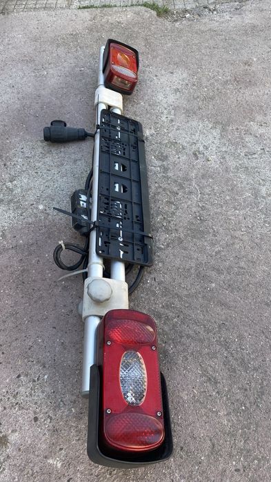 Светлини с основа за ремарке или багажник за велосипеди