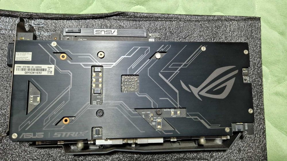 Placa video ASUS GeForce GTX 1050 STRIX GAMING, 2GB GDDR5, 128-bit ...