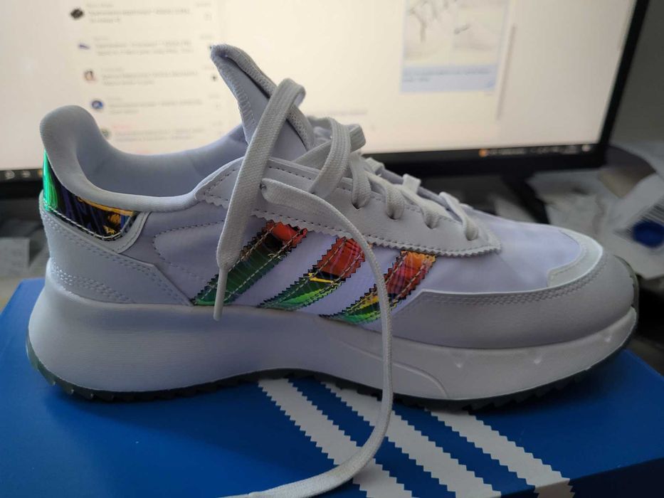 Оригинални дамски обувки  ADIDAS RETROPY F2    EU38 -40