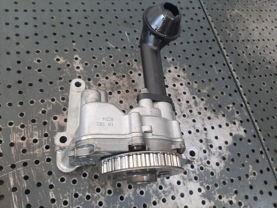 pompa ulei 1.6 tdi cay  vw passat b6 caddy 3 golf 6 audi a3 8p1 seat altea 5p ibiza 4  03l115105c