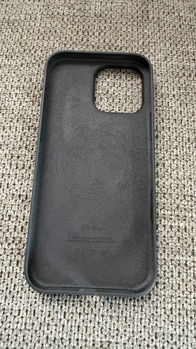 Husa Apple iPhone 16 Pro Max