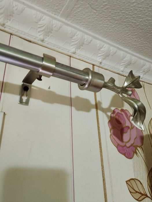 Продам Шторы с гардином (карниз)