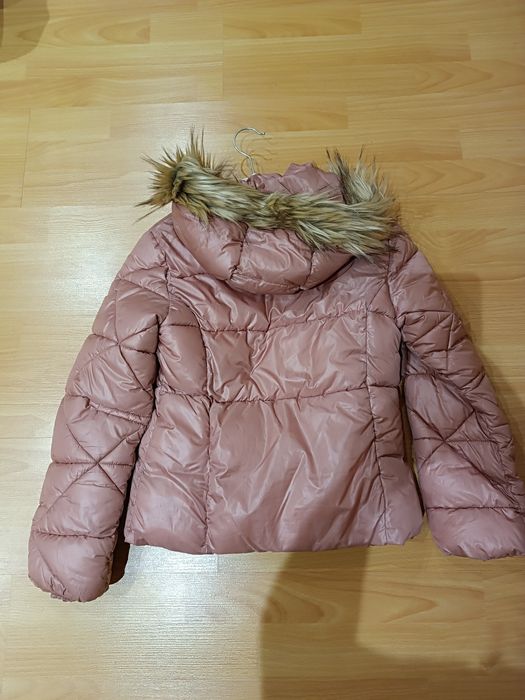 Детско яке НМ с пухена качулка