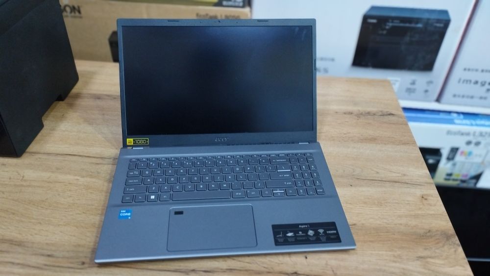 Acer Aspire5 notbook sotiladi