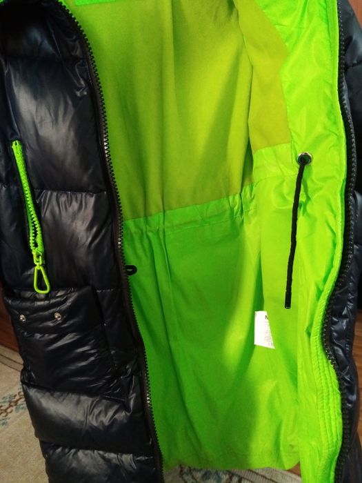 Продам куртку зимнюю