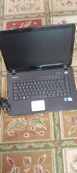 Leptop Lenovo 760I fara acumulator,250 lei;Leptop VOSTRA ca nou 40