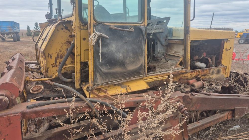 Трактор гусеничный дт 75