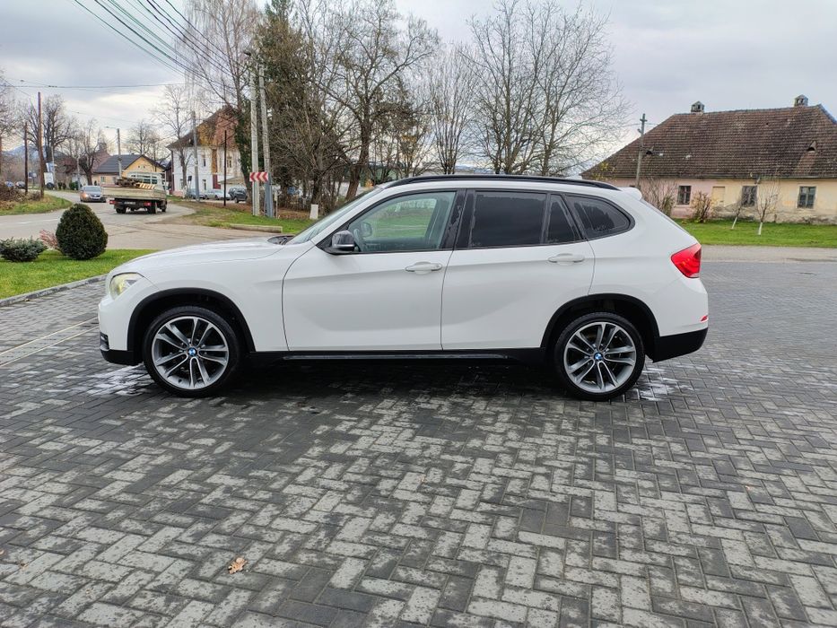 BMW X1 X-Drive 2013