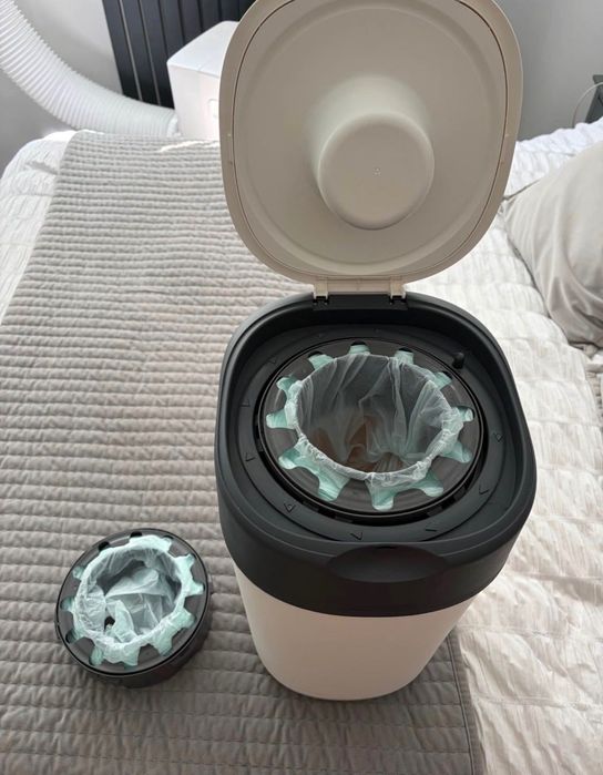 Кош за памперси Tomme Tippee с една касета заредена