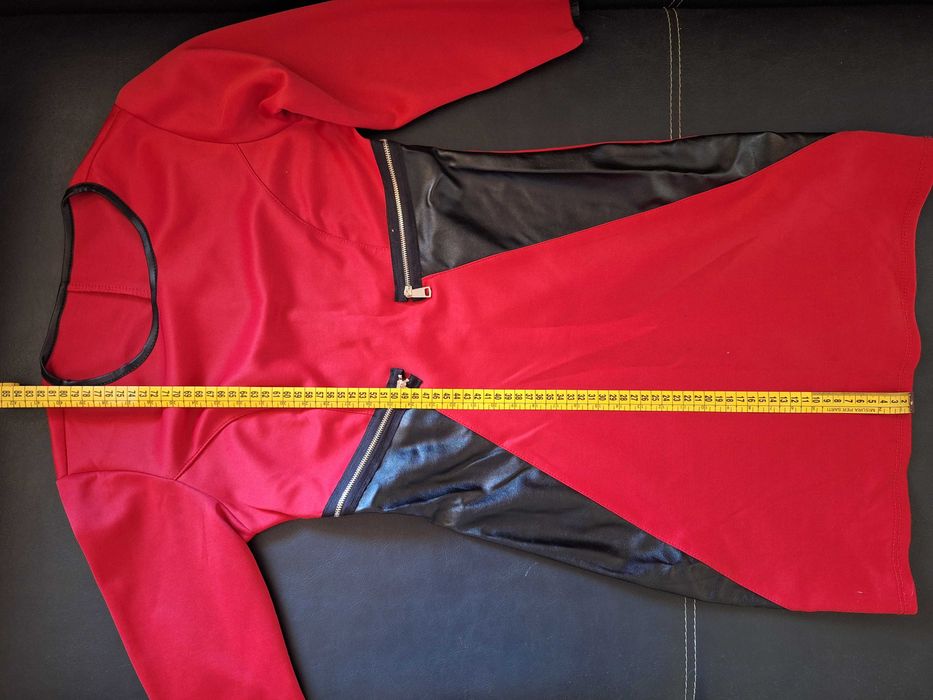 Продавам стилна рокля