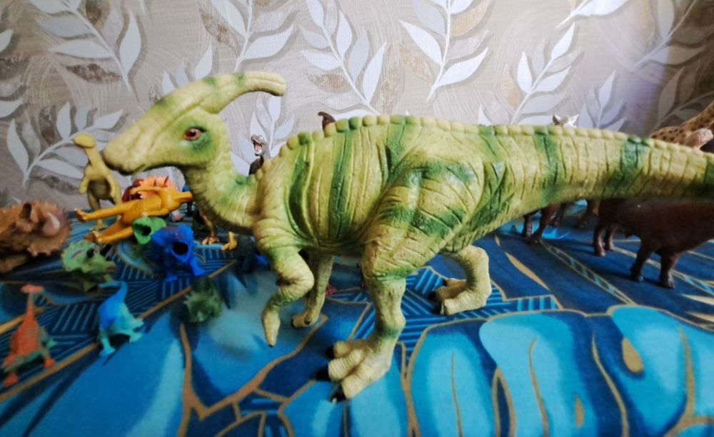 Динозавры рычащие и не только