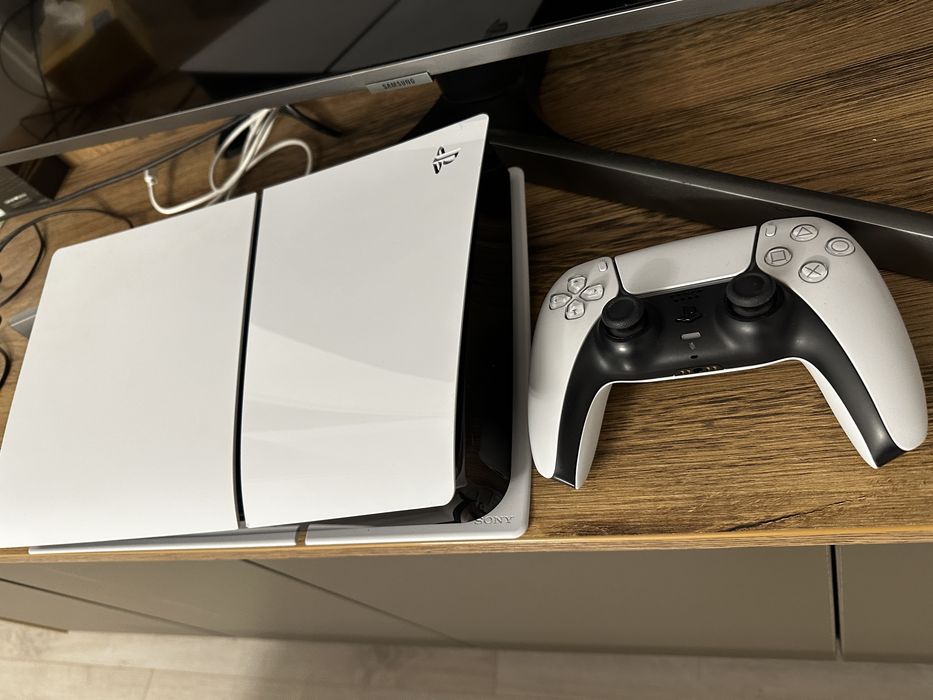 Play Station 5 Slim 1 TB