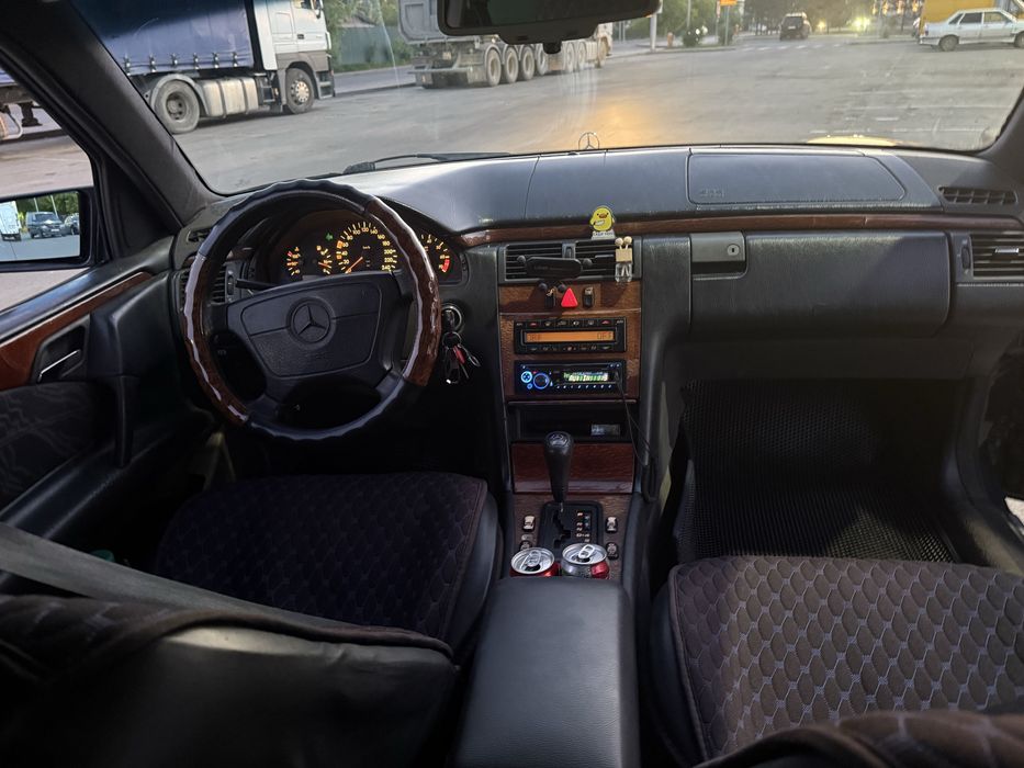 Продам Мерседес w210