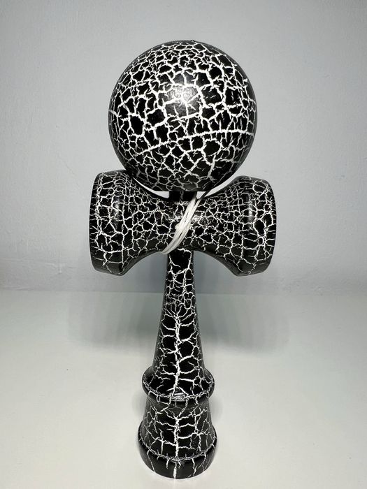 Kendama din Lemn - design Crackle (NOUA)