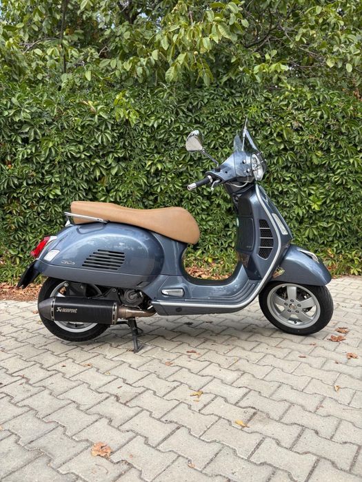 Vespa GTS 300, 2020, Akrapovic.