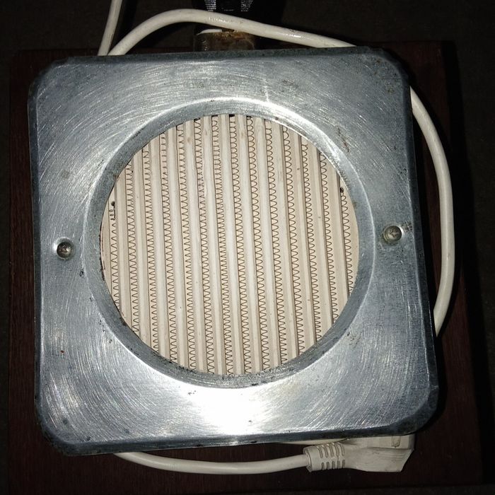 Reșou și radiator electric .