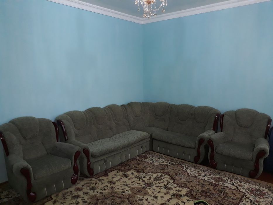 Угалок мебель сотилади срочна.