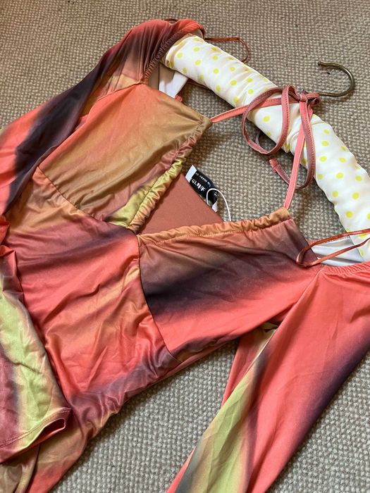 НОВА XS мини/вечерна рокля Bershka