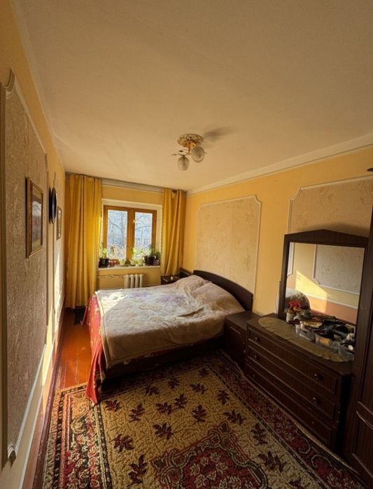 Продам квартиру 3/3/5 Кирпич