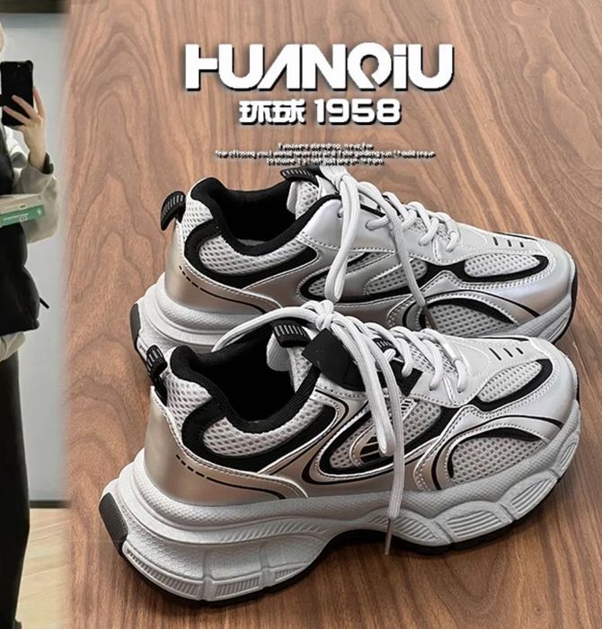 Кроссовки продам