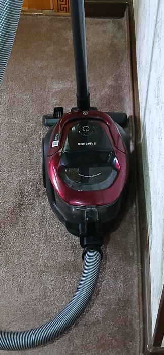 Пылесос самсунг почти новый месяц