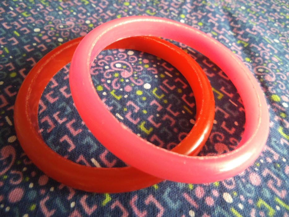 Дамски гривни и висулки