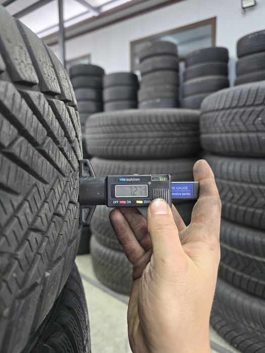 4 Броя 235/60/18 Pirelli 2x7,5mm 2x7,2mm 24dot