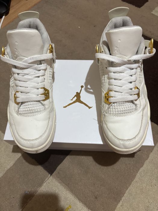 Jordan 4 retro metalica gold
