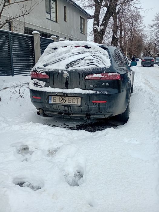Vând alfa Romeo 159 break