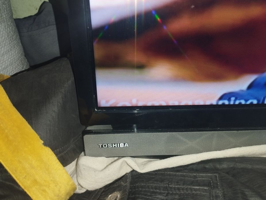 Televizor TOSHIBA 32" sotiladi